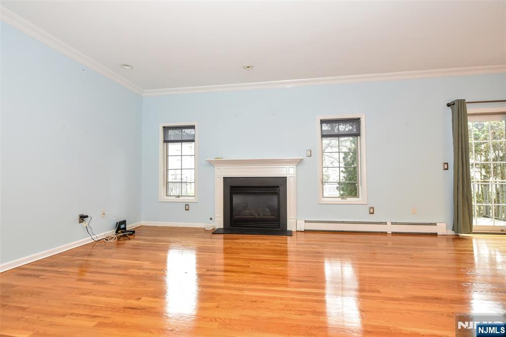 15 Sherbrooke, Saddle River, NJ 07458 Listing Photo  9