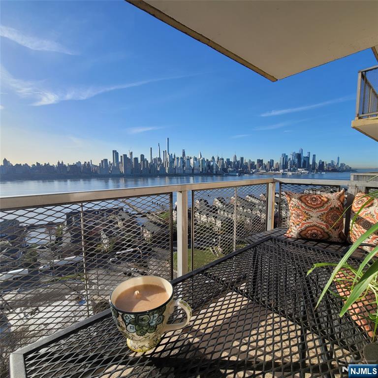 6600 Boulevard East UNIT 10N, West New York, NJ, 07093