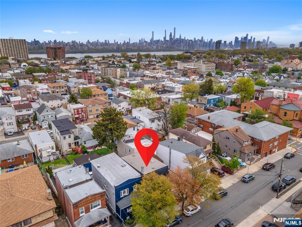 216 6th Street - Photo 2