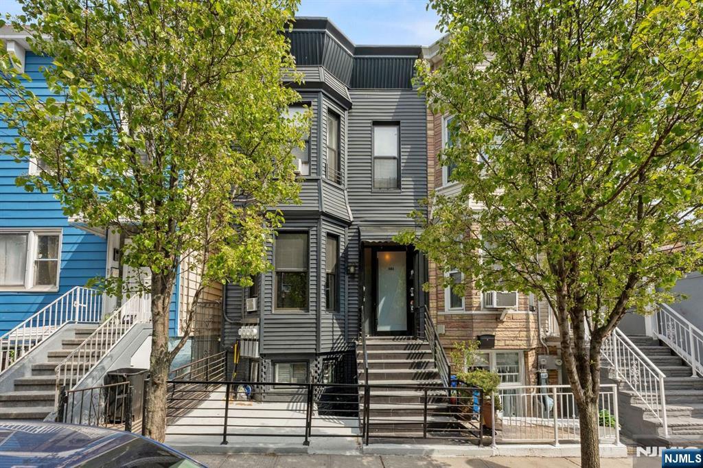 1404 Bergenline Avenue - Photo 1