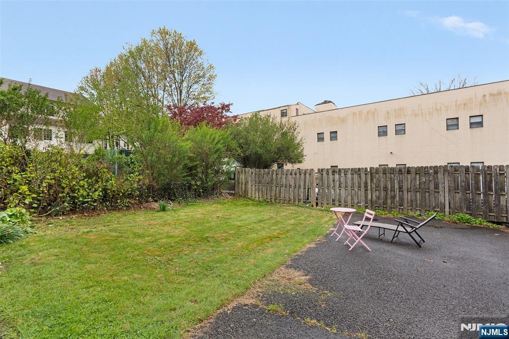 6 Jefferson Avenue - Photo 2