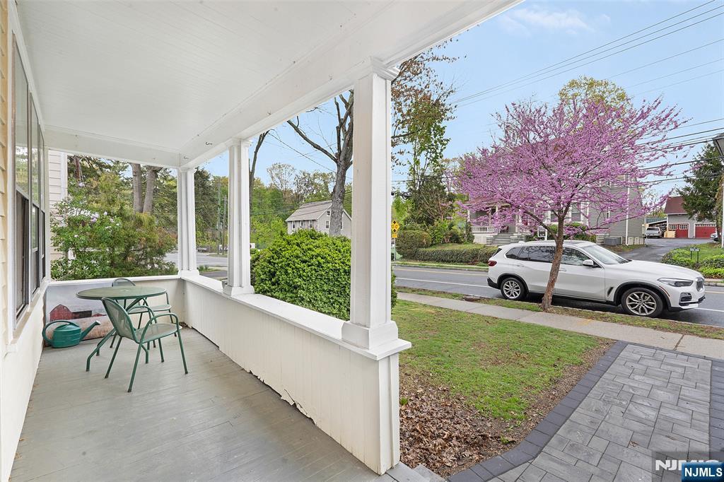 6 Jefferson Avenue - Photo 4