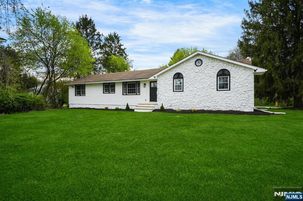 29 Ironia Road, Chester Township, NJ, 07836