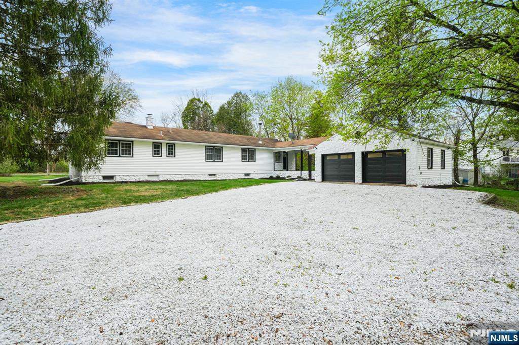 29 Ironia Road, Chester Township, NJ, 07836