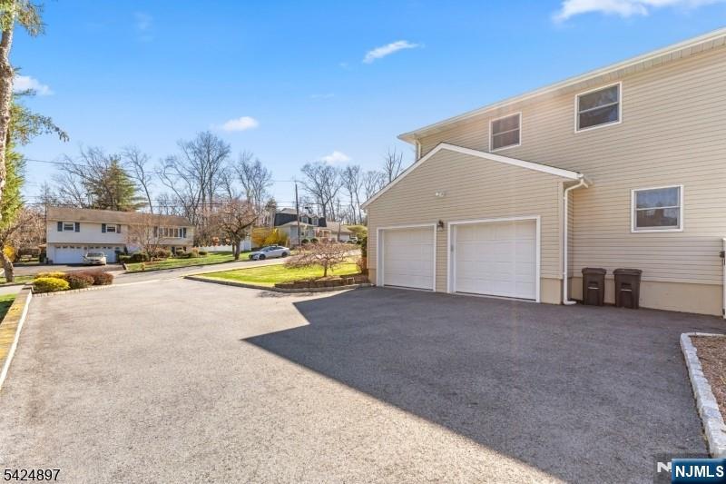 15 Stuckler Lane, Wayne, NJ, 07470