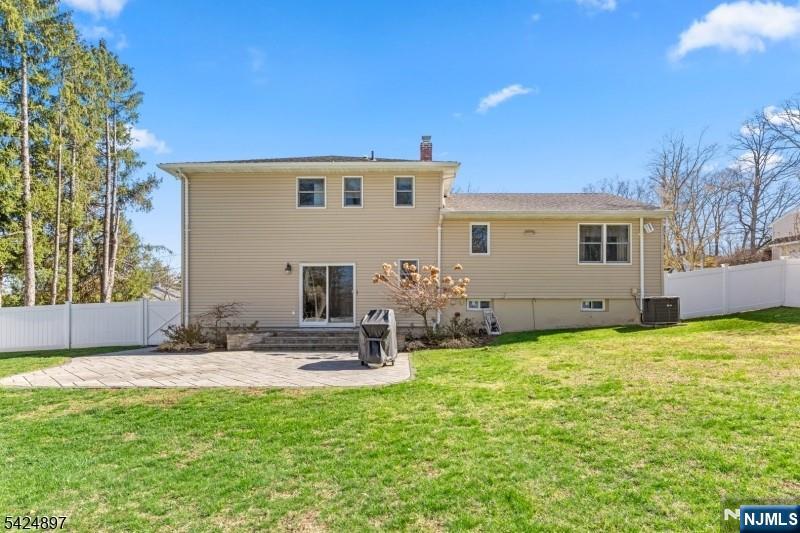 15 Stuckler Lane, Wayne, NJ, 07470