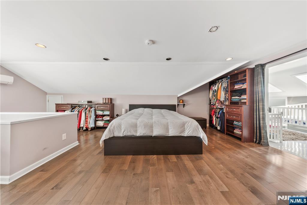 232 Webster Avenue — photo 25