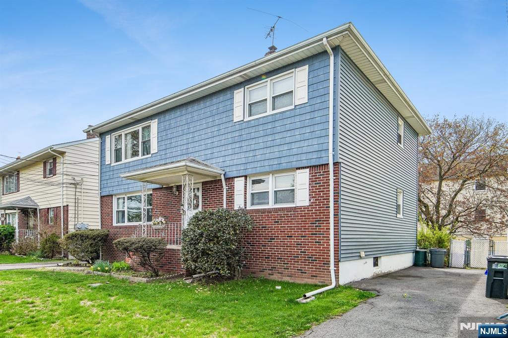 31 Division Street - Photo 3