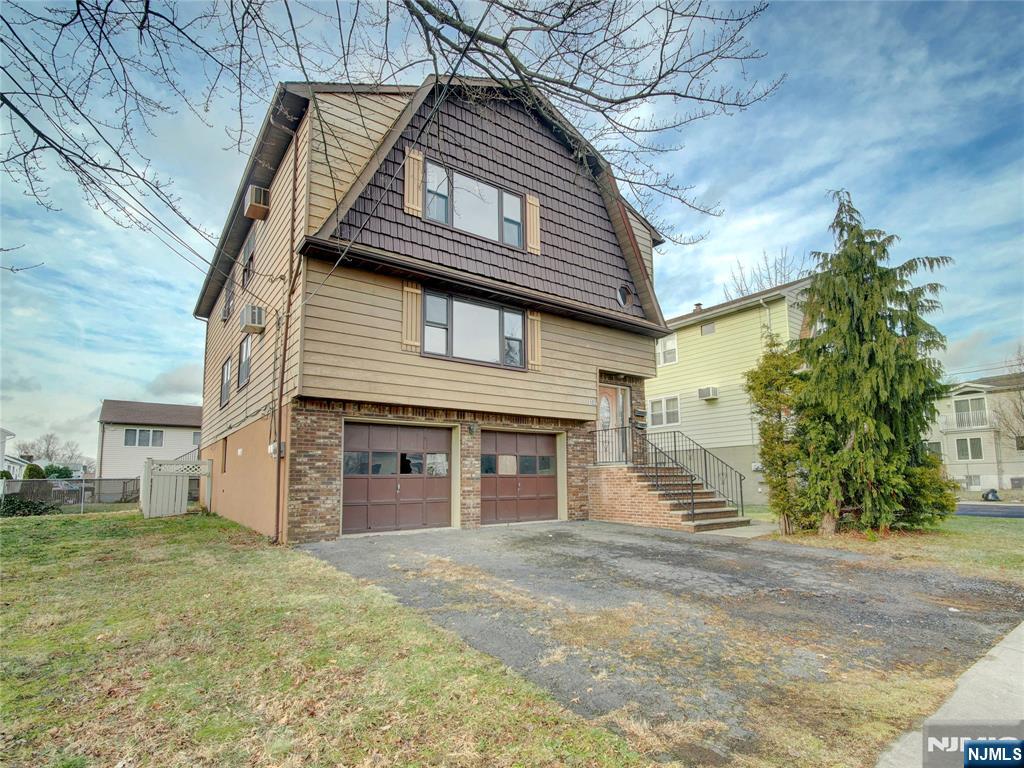 102 Gall Court - Photo 1