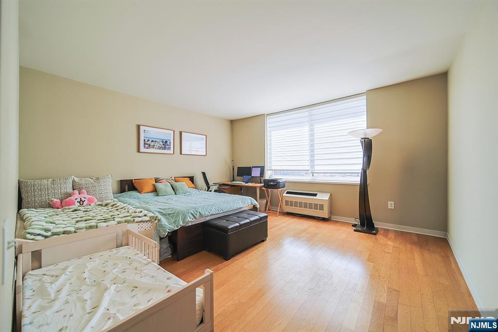 918 Hudson Park - Photo 2