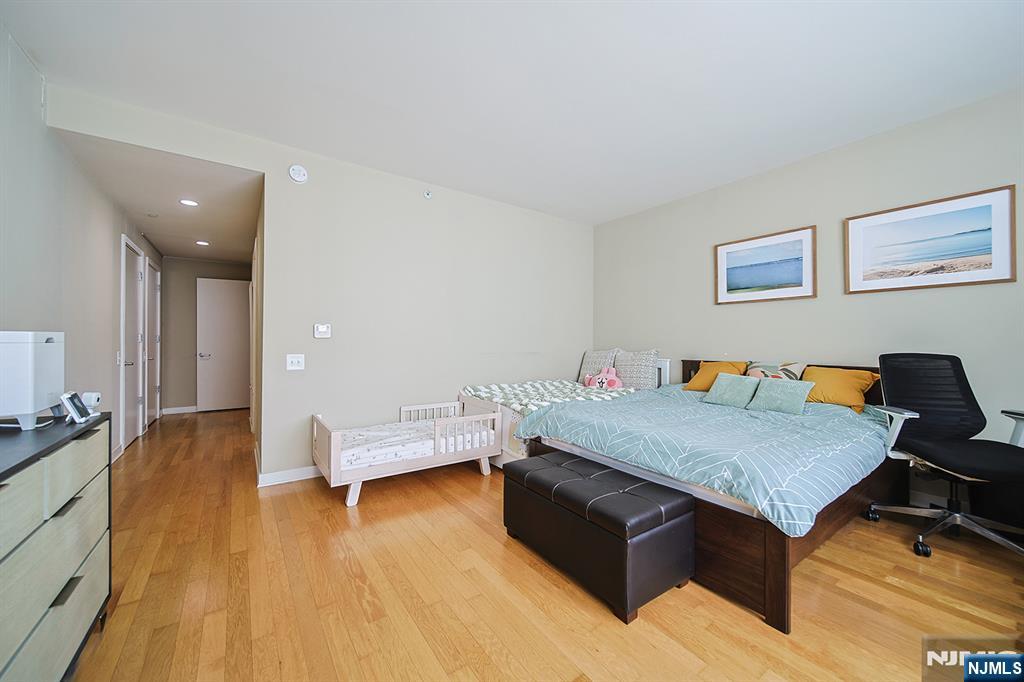 918 Hudson Park - Photo 3