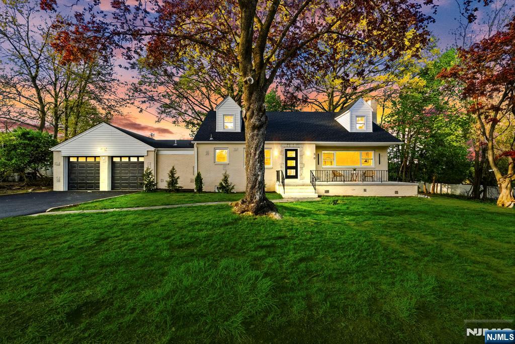 37 Berkshire Road, Woodcliff Lake, NJ, 07677