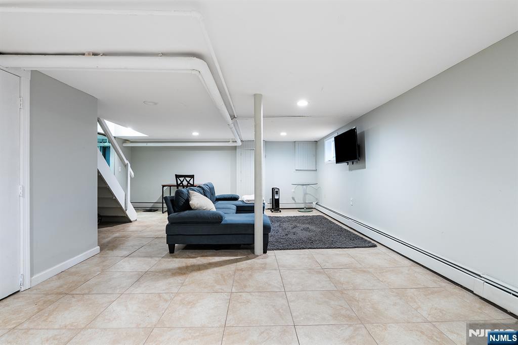 15 Victor Place - Photo 2