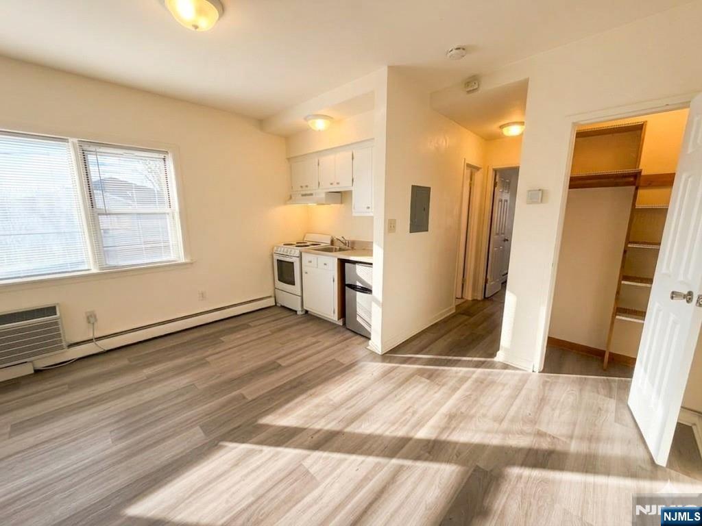 325 1st Street 8 - Photo 3