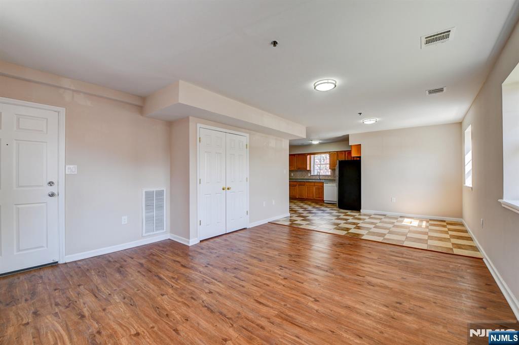 15-21 Oraton Street - Photo 5