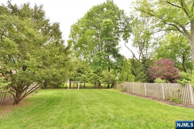 71 Everett Street - Photo 12