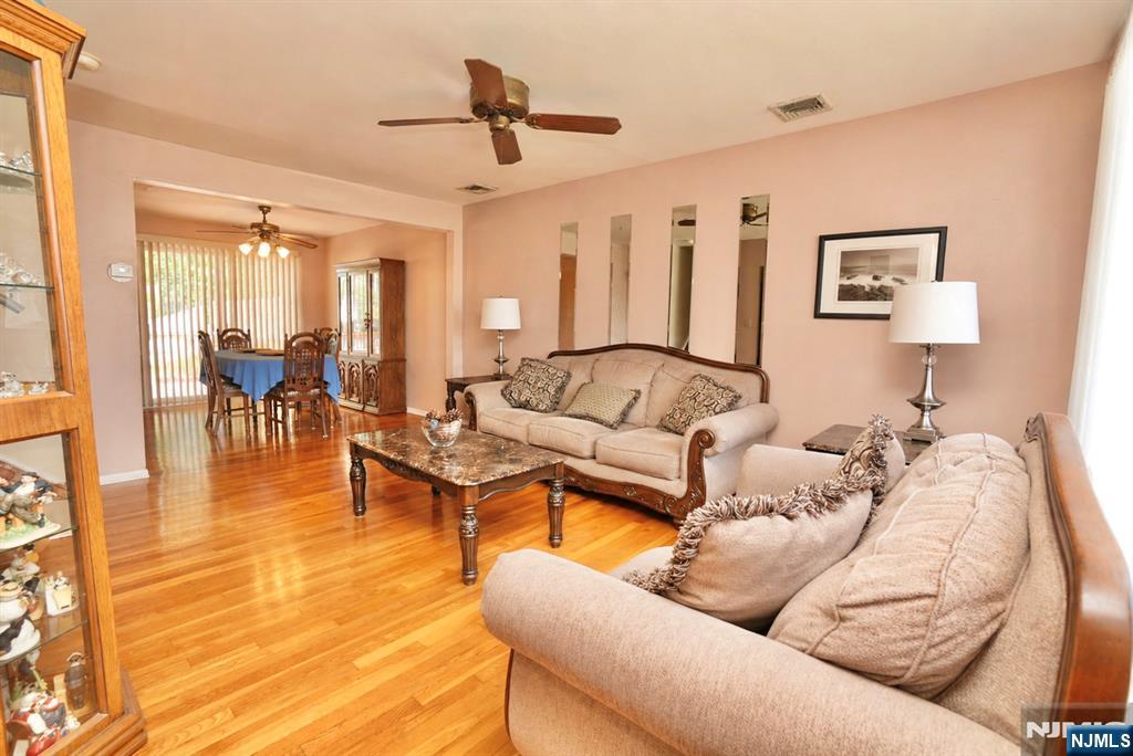 16 Morse Place - Photo 5