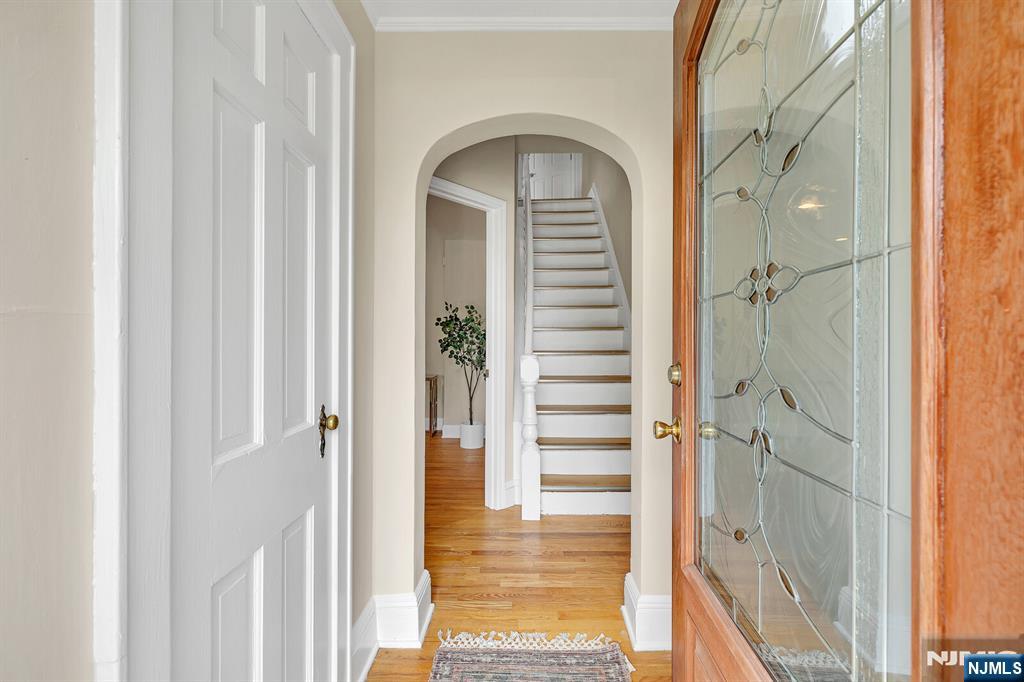 245 Kingsland Avenue - Photo 2