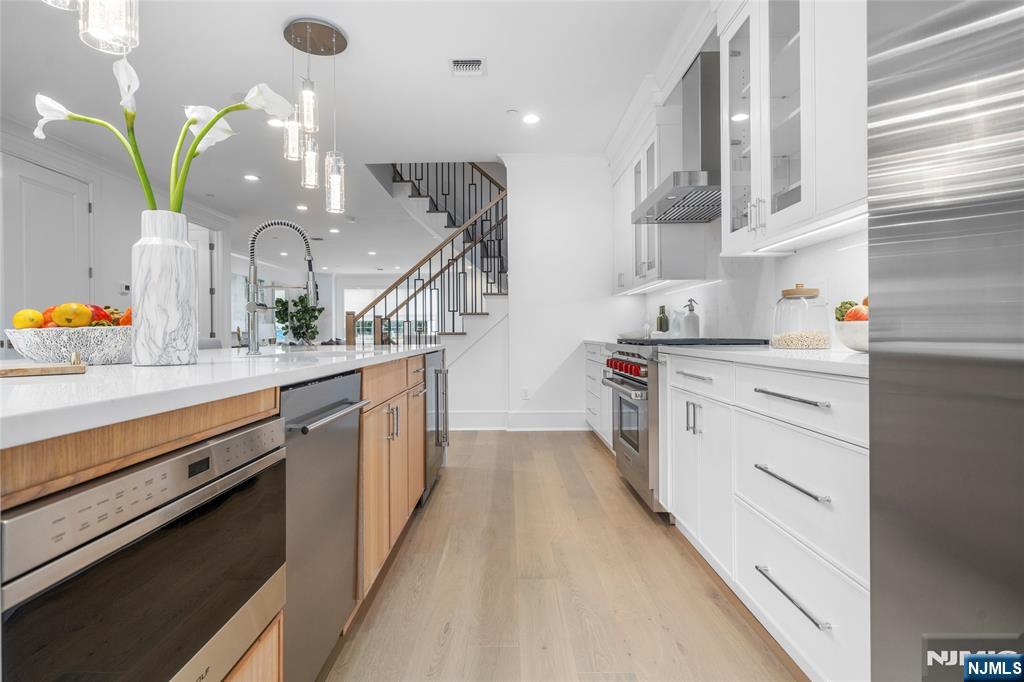 110 Mason Court #2G — photo 9