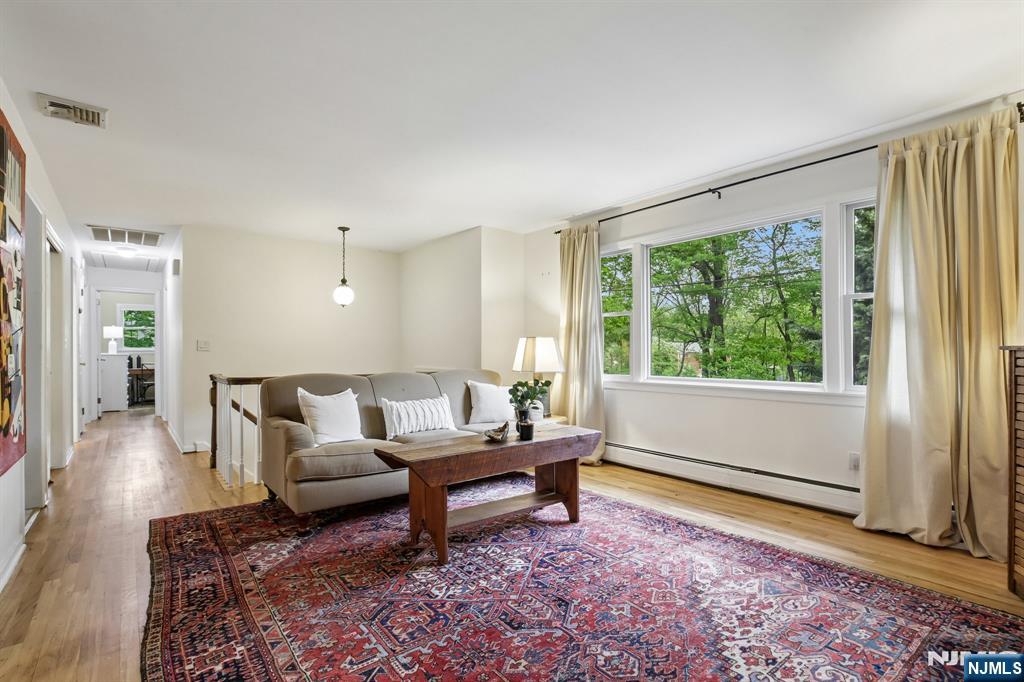 32 Addison Place - Photo 2