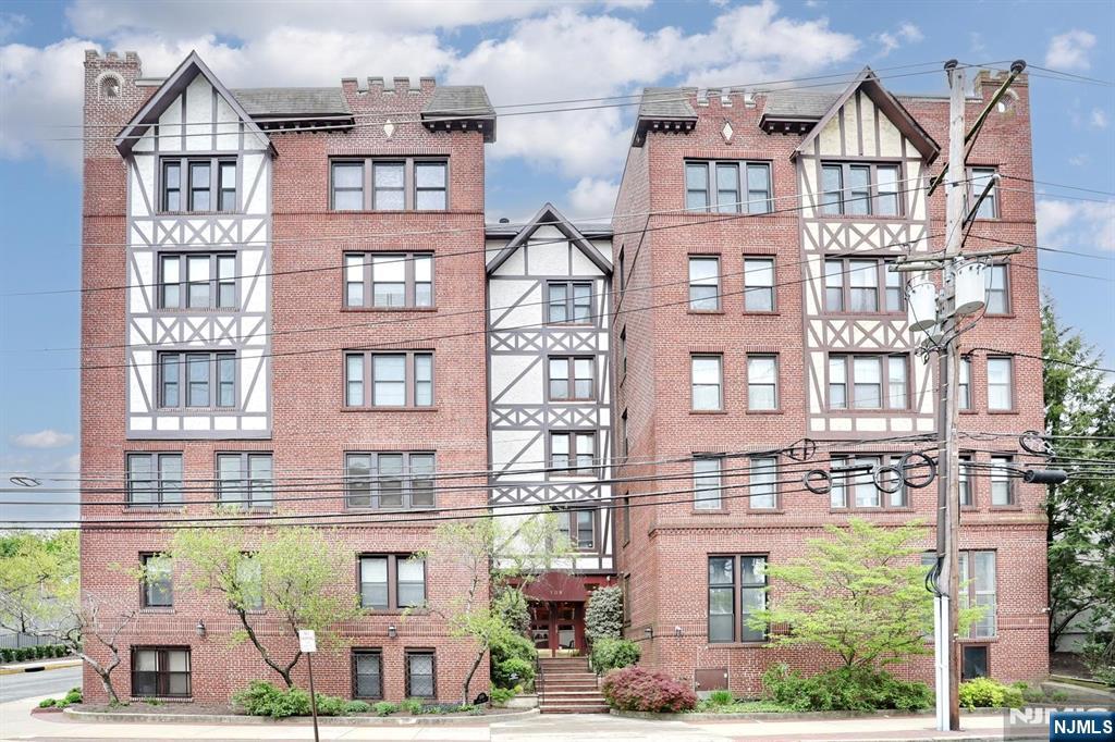 109 Grand Avenue #2A