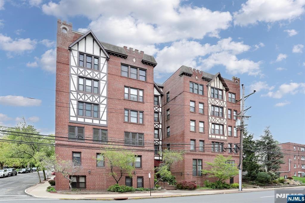 109 Grand Avenue #2A