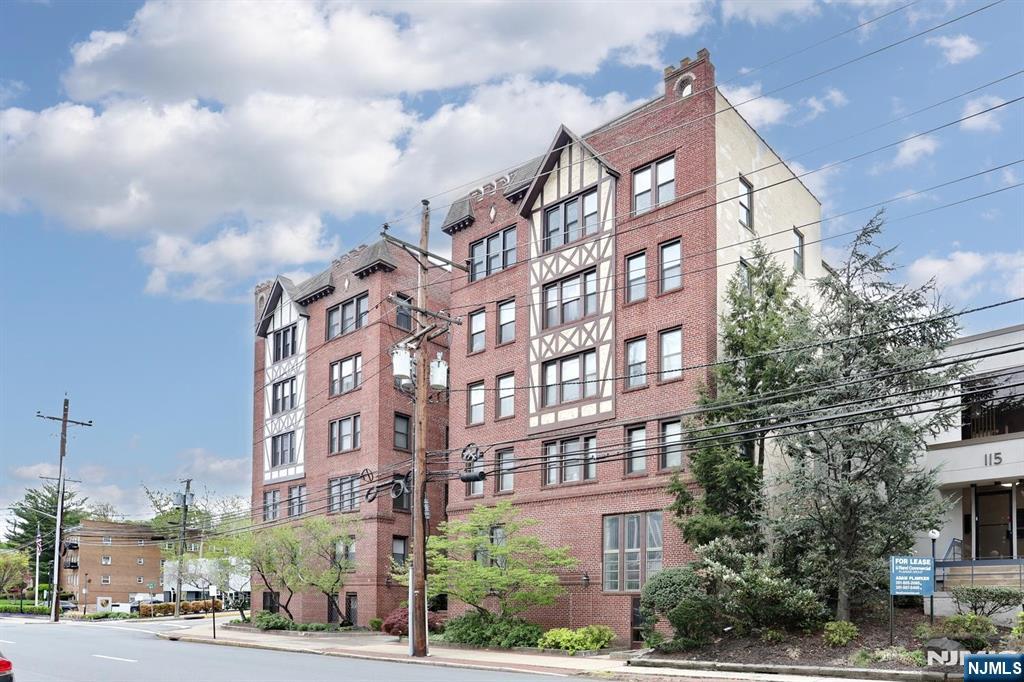 109 Grand Avenue #2A