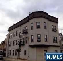 128 Plauderville Avenue 5 - Photo 2