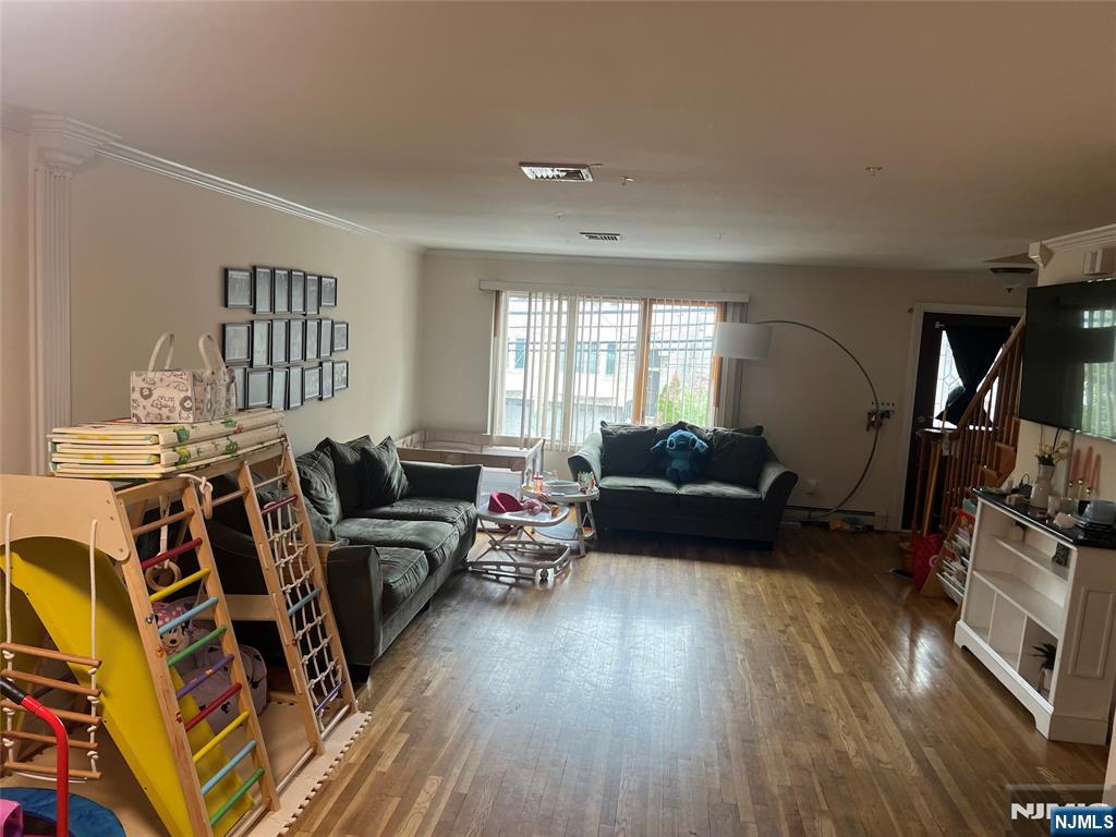 414 Lafayette Ave #C000B, Cliffside Park, NJ 07010
