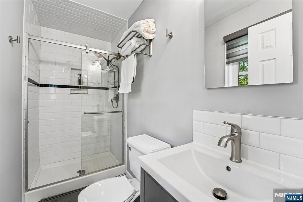 44 Brookwood Drive — photo 17