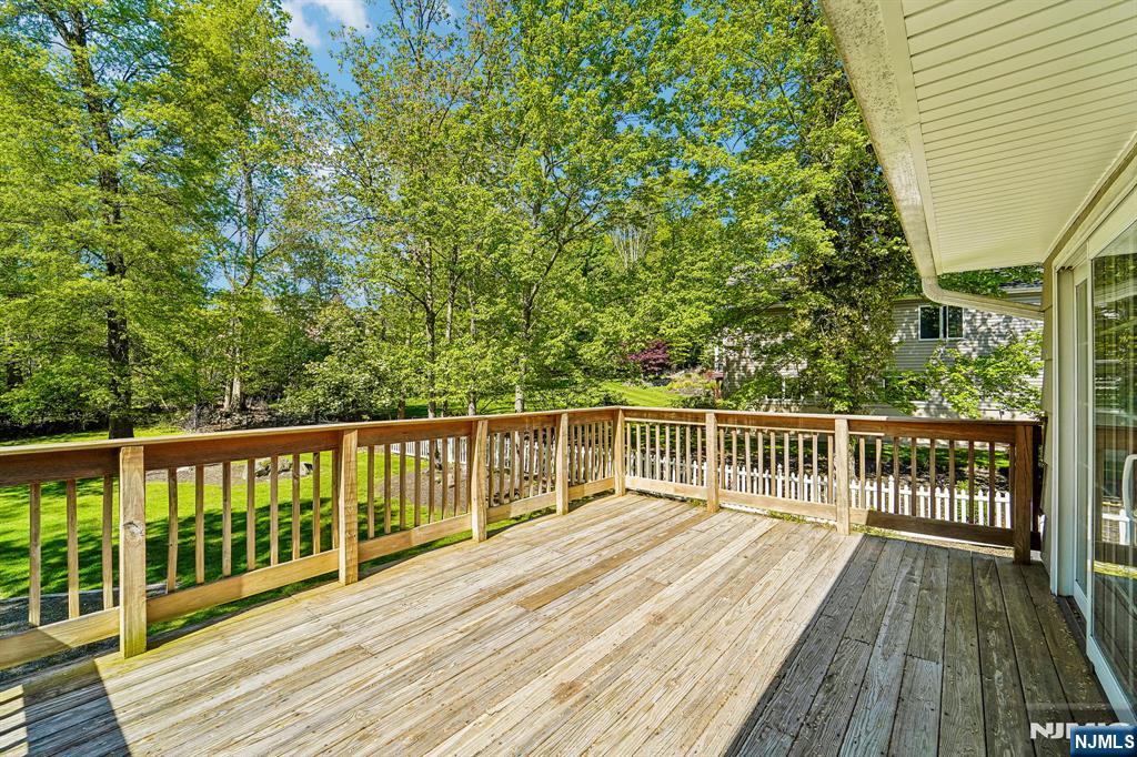 44 Brookwood Drive — photo 31