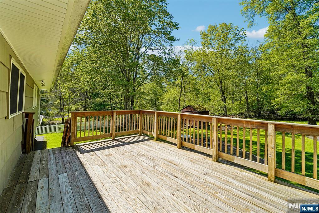 44 Brookwood Drive — photo 32