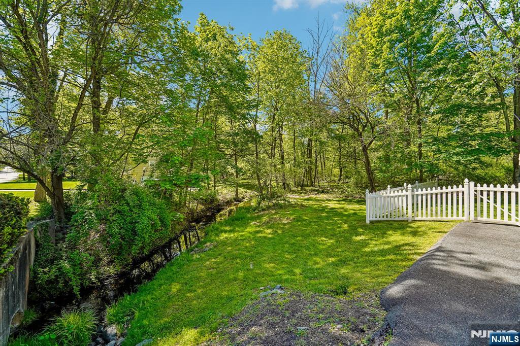 44 Brookwood Drive — photo 34
