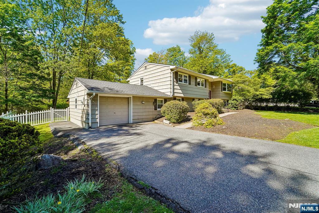 44 Brookwood Drive — photo 6