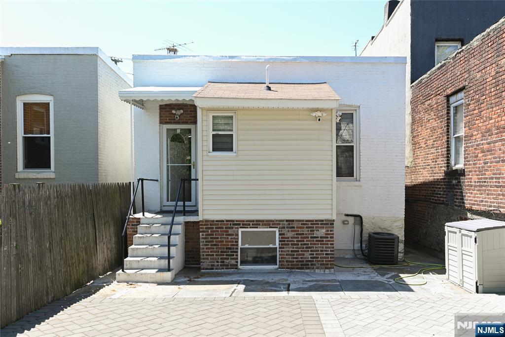 1208 67th Street