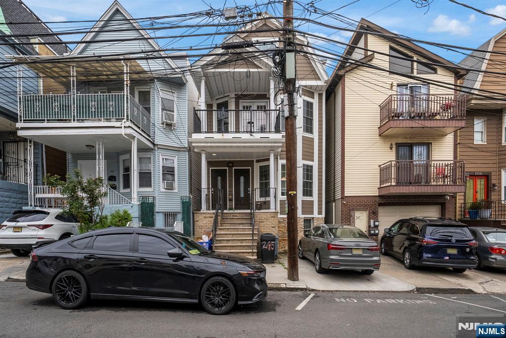 245 Jewett Avenue - Photo 1