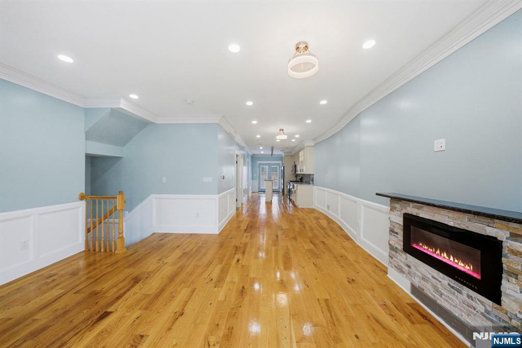 245 Jewett Avenue
