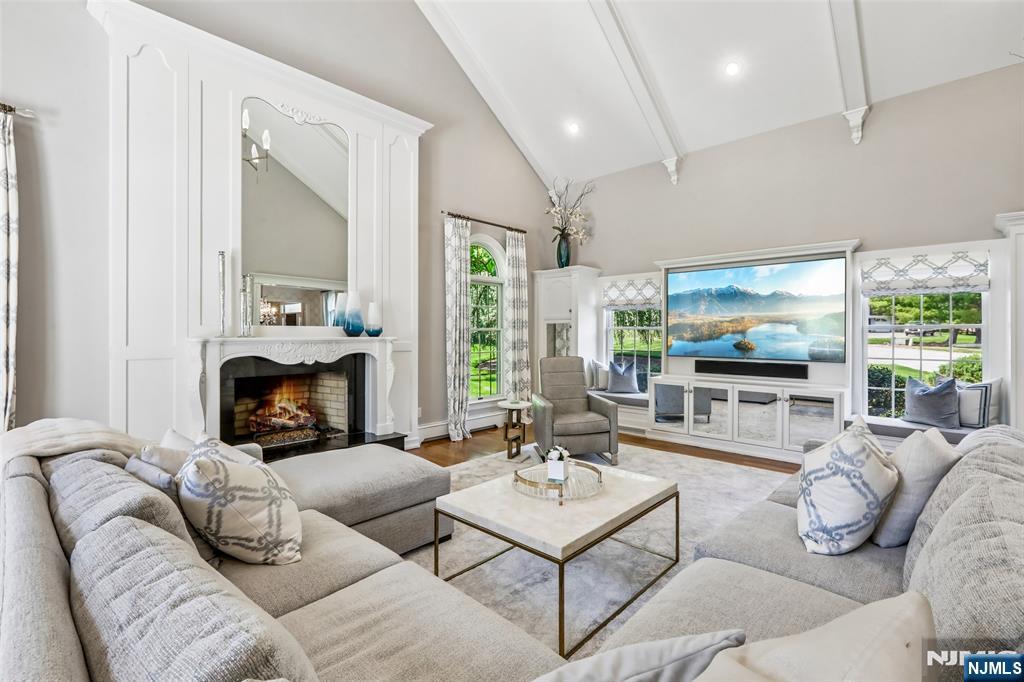 Custom Built Built-Ins!