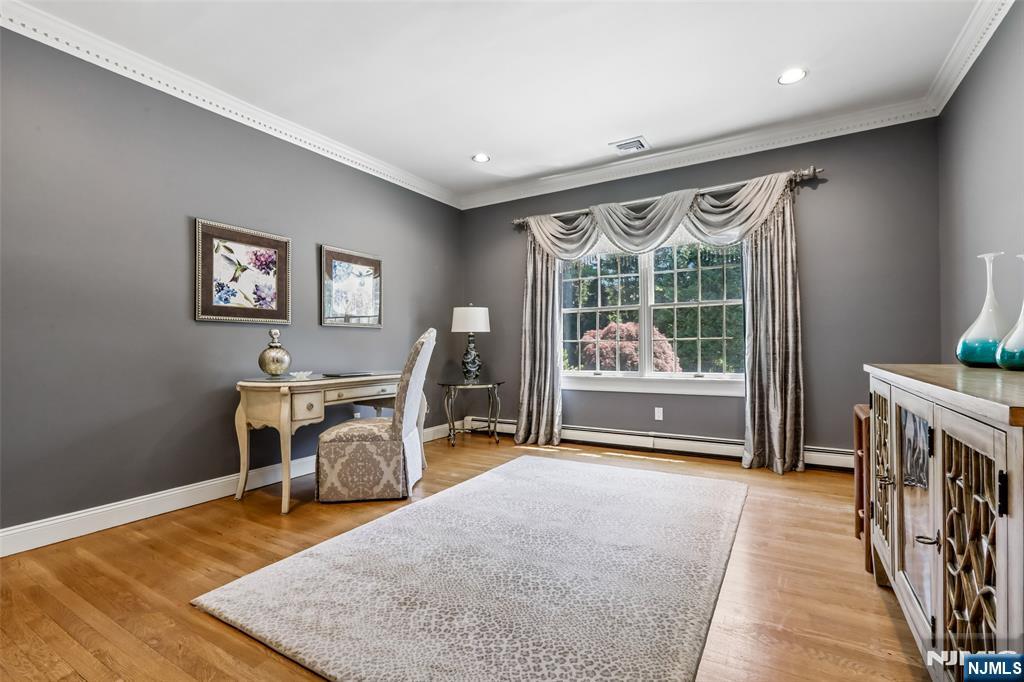 Bedroom #1/Double Closet/Home Office