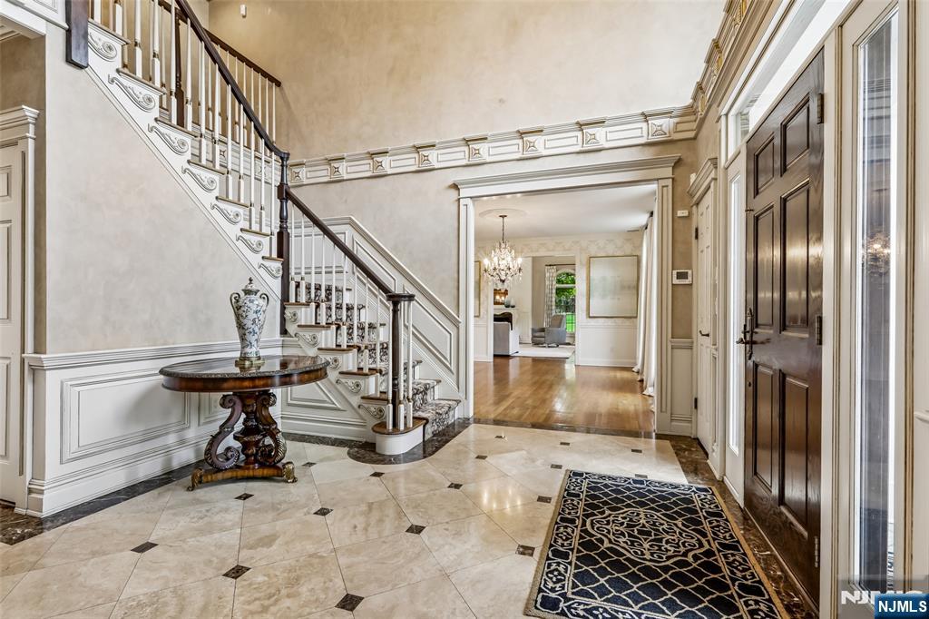 41 Sunflower Drive, Upper Saddle River, NJ 07458 Listing Photo  9