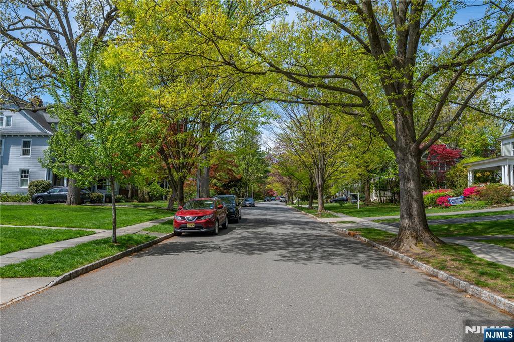 34 Oakwood Avenue - Photo 2