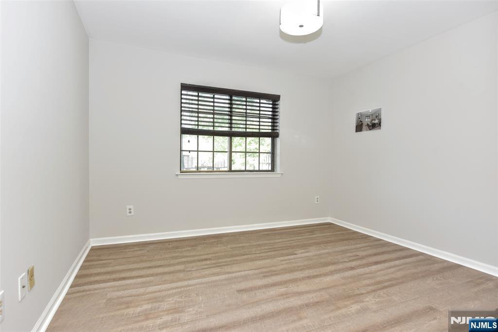 3707 Mark Twain Way, Mahwah, NJ 07430 Listing Photo  17