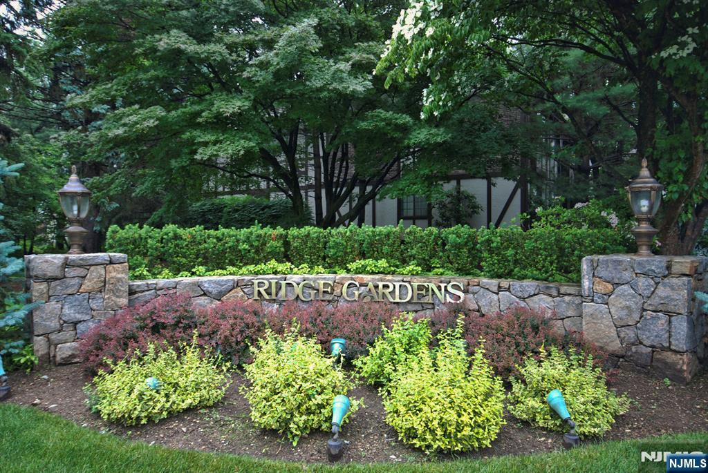 3707 Mark Twain Way, Mahwah, NJ 07430 Listing Photo  21