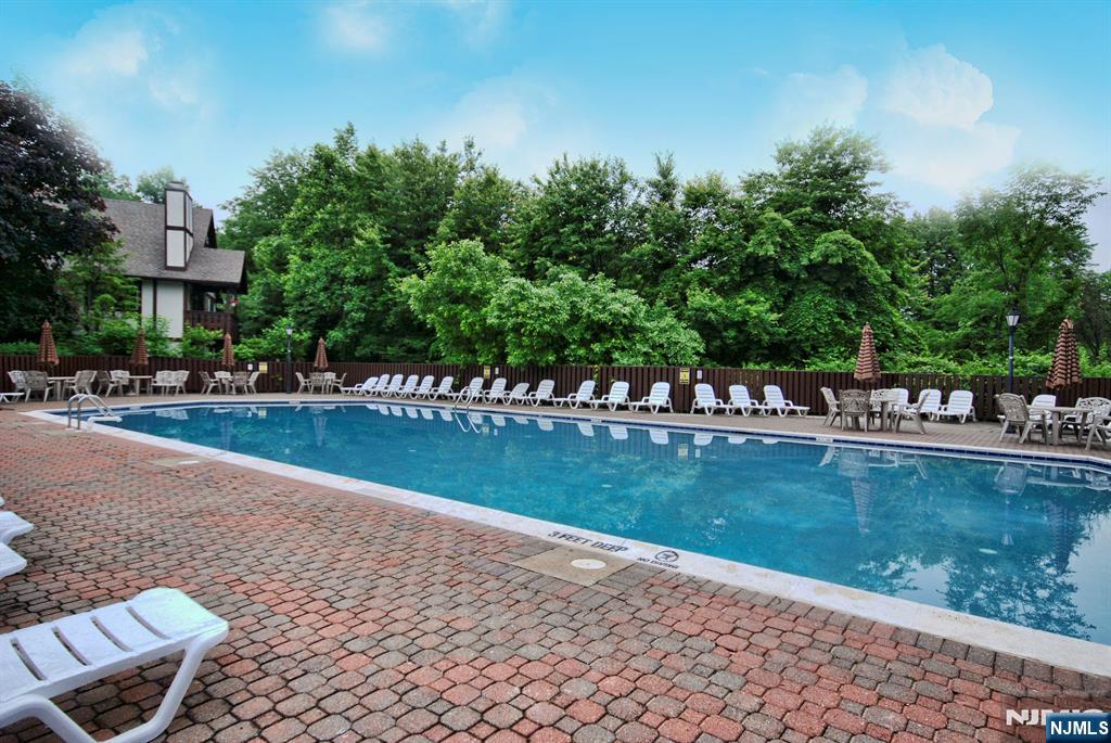 3707 Mark Twain Way, Mahwah, NJ 07430 Listing Photo  22