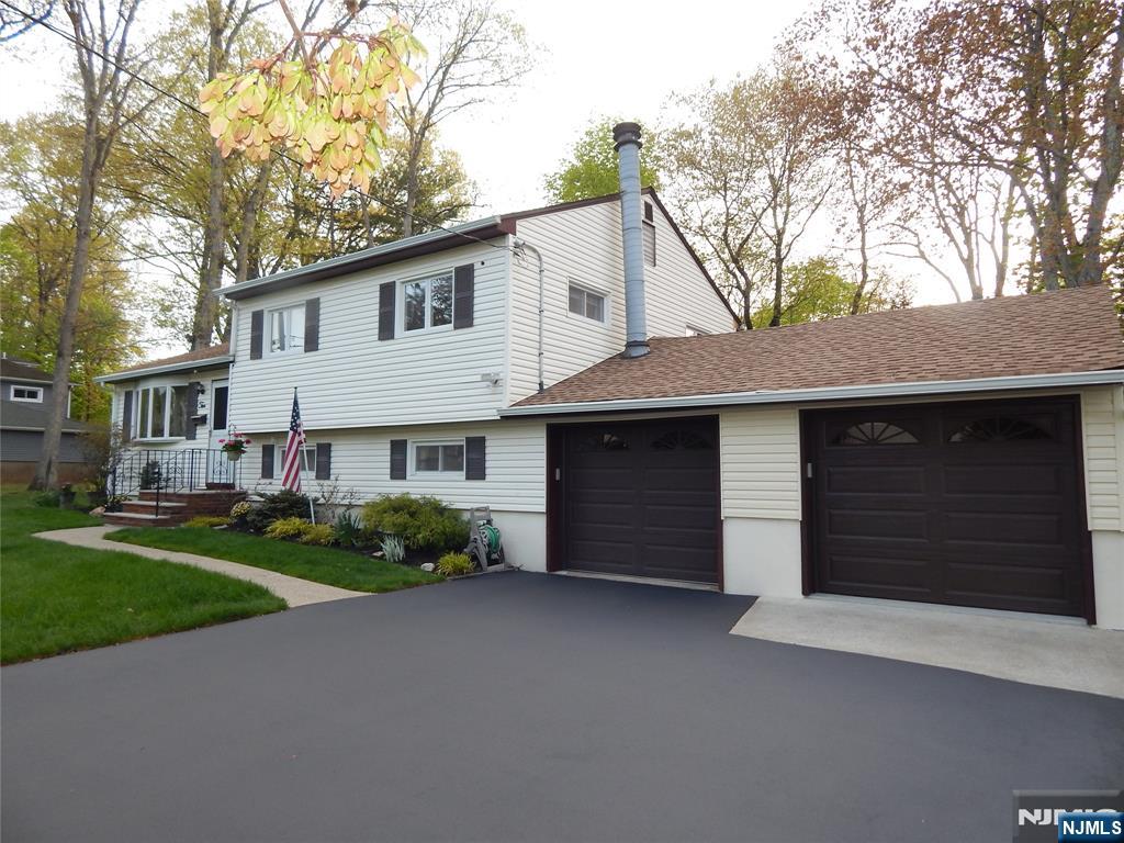 10 Lewis Road, Montvale, NJ, 07645