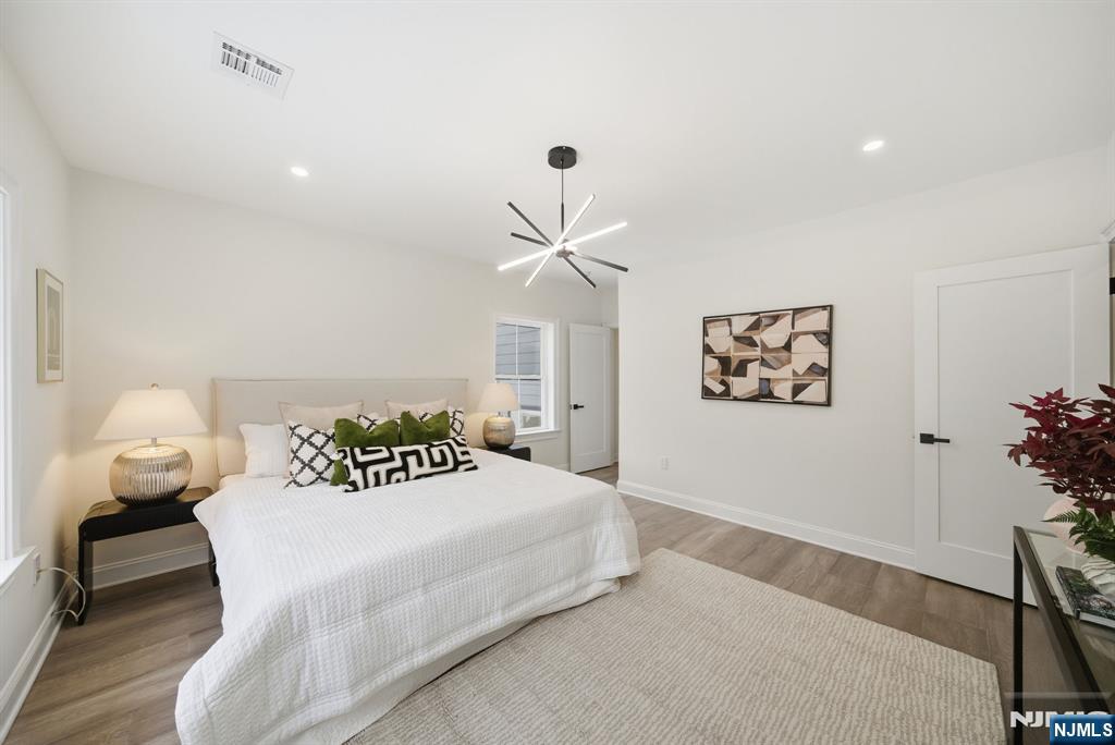 28 Irving Street — photo 13