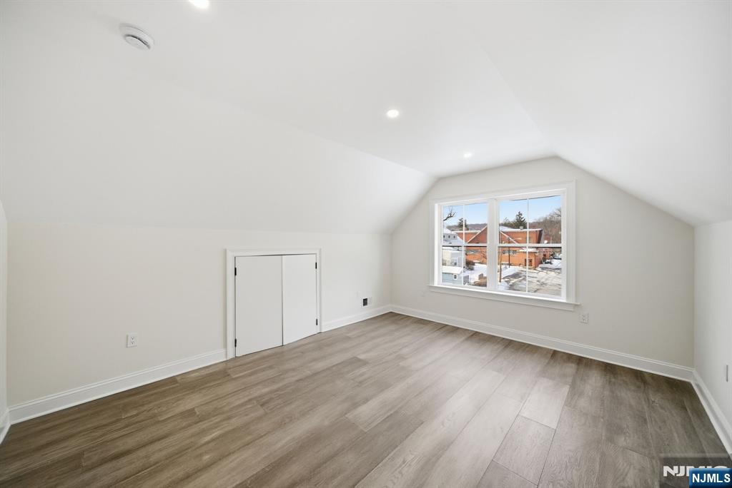 28 Irving Street — photo 29