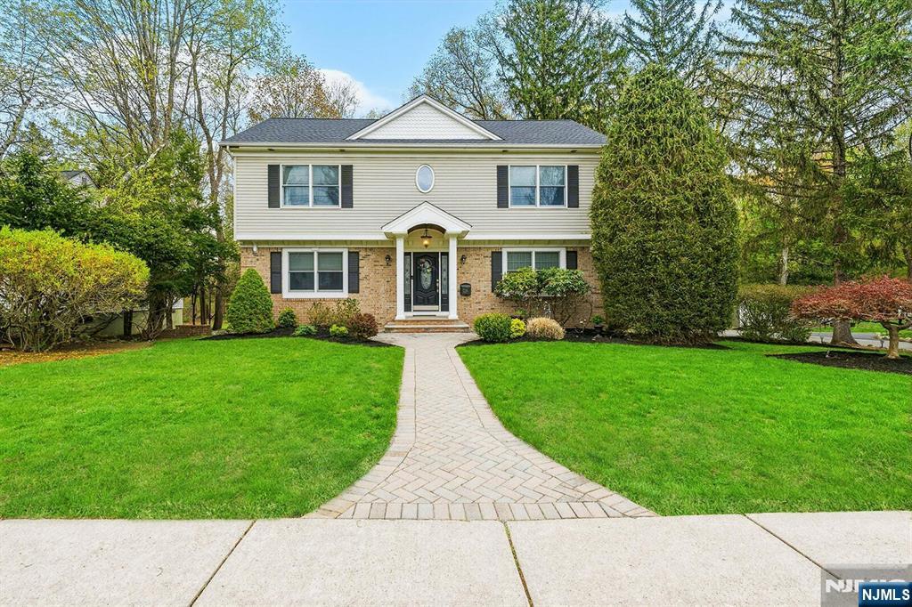 132 Maple Street - Photo 1