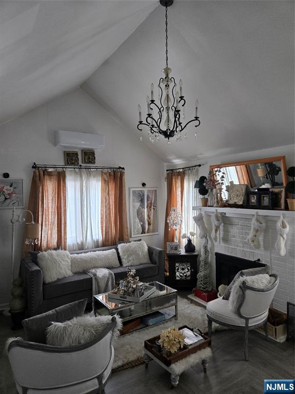 239 Baldwin - Photo 3