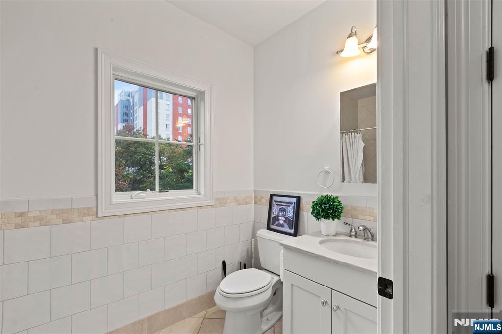 1600 Kaufers, #4, Fort Lee, NJ 07024 Listing Photo  16